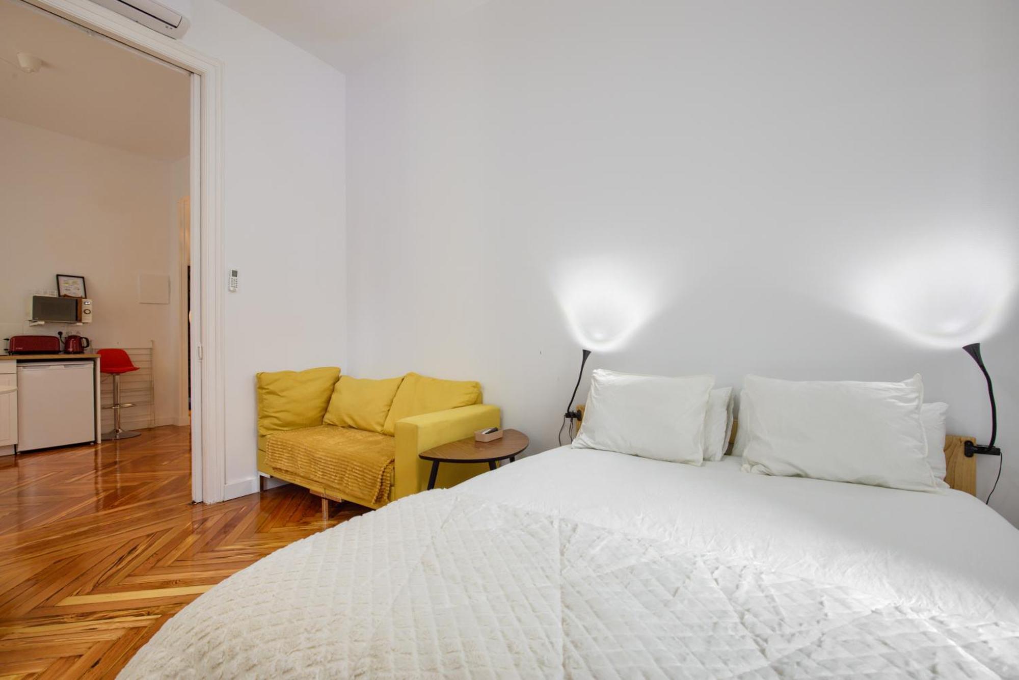 Mezzanine Orange Apartment Madrid Phòng bức ảnh